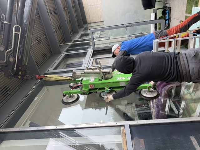 About East Finchley Glazing