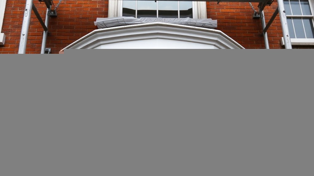 Bay Windows East Finchley